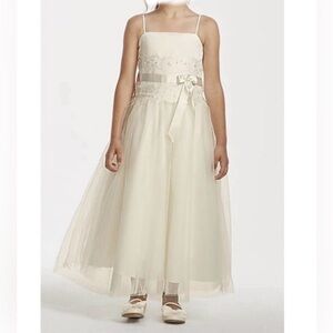 David's Bridal Girls👧🏻Ivory/Champagne Color Dress👗w Satin Waist Bow🎀Sz 3